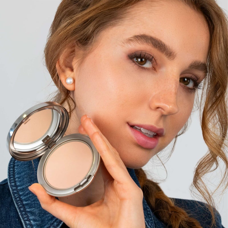 ARTDECO Hydra Mineral Compact Foundation - fresh beige NÂ°70 - Hydrating loose powder compact for a soft matte finish - good coverage without a mask-like effect - refillable - makeup - 0.35 Oz - Image 4